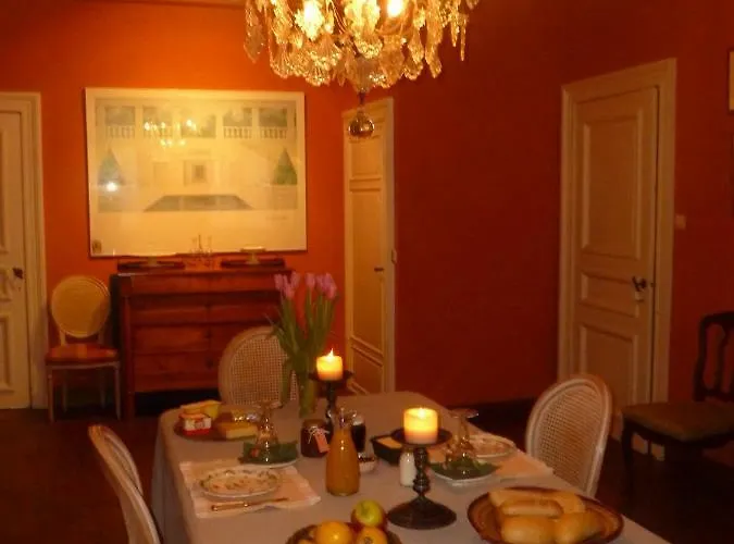 Bed and breakfast D'hôtes Les Augustins - Parking Sécurisé - Borne De Recharge Huy